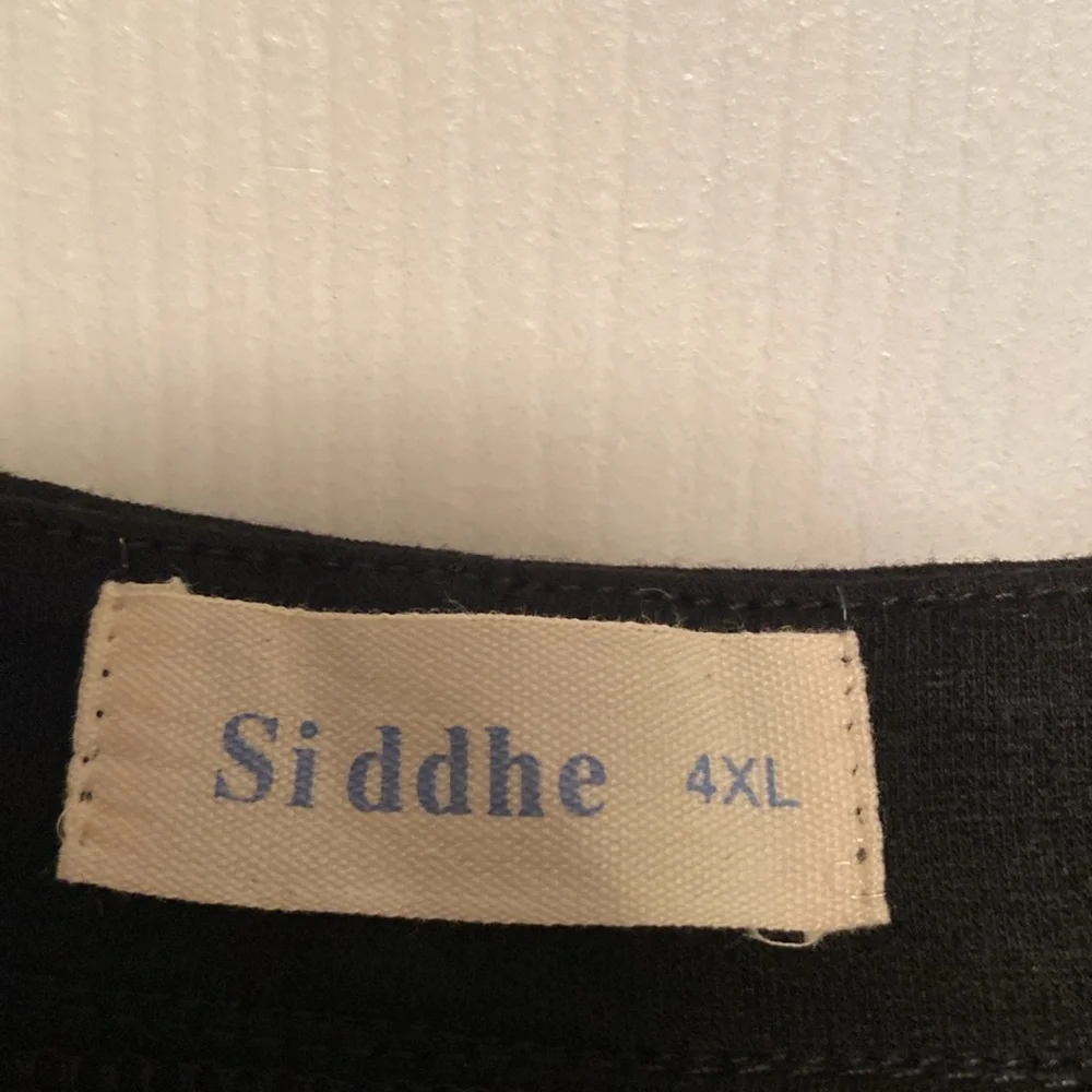 Siddhe Black V-neck Tunic…size 4XL - Picture 5 of 6